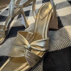 Metallic Gold Knot-Front Antonio Melani Nikki in Glimmer Gold Women’s Dress Shoe